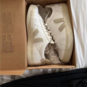 Veja Women's Campo Low Top Sneakers